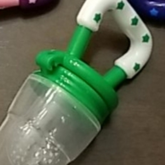 Baby Safe Fruit Feeder Pacifier - Picture 1 of 1